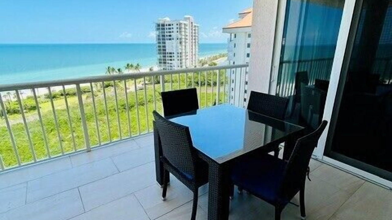 Photo of Outdoor in Park Shore