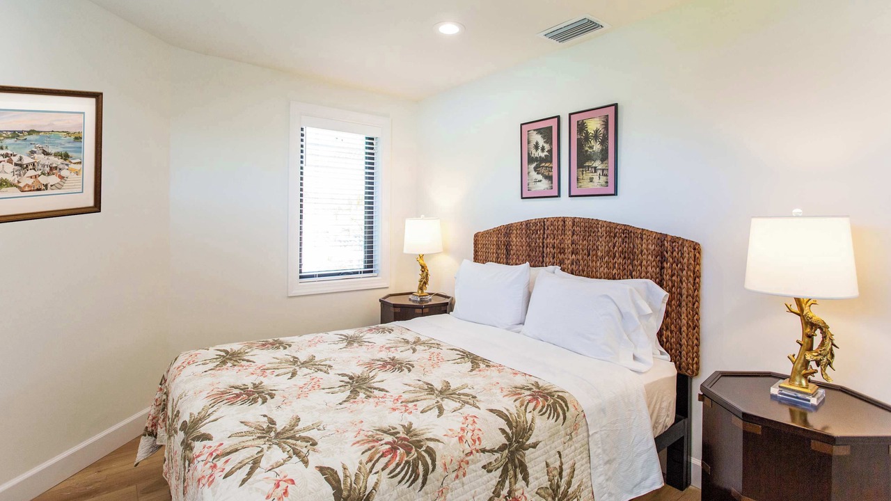 Photo of Bedroom in Naples Park