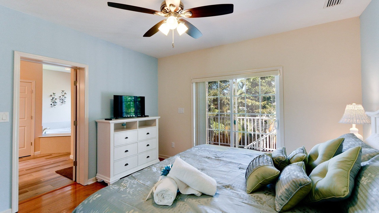 Photo of Bedroom in Holmes Beach