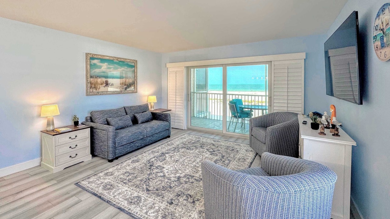 Photo of Livingroom in Fort Myers Beach
