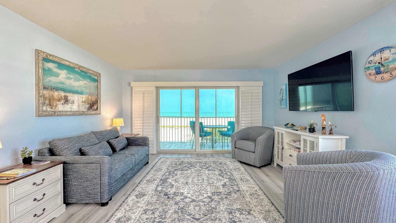 Photo of Livingroom in Fort Myers Beach