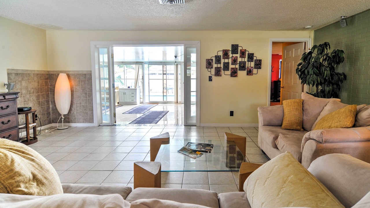 Photo of Livingroom in Toussie Terrace