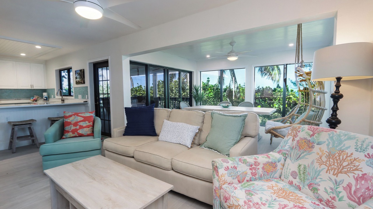 Photo of Livingroom in Captiva