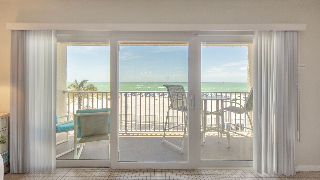 Photo of Patio Balcony in Madeira Beach