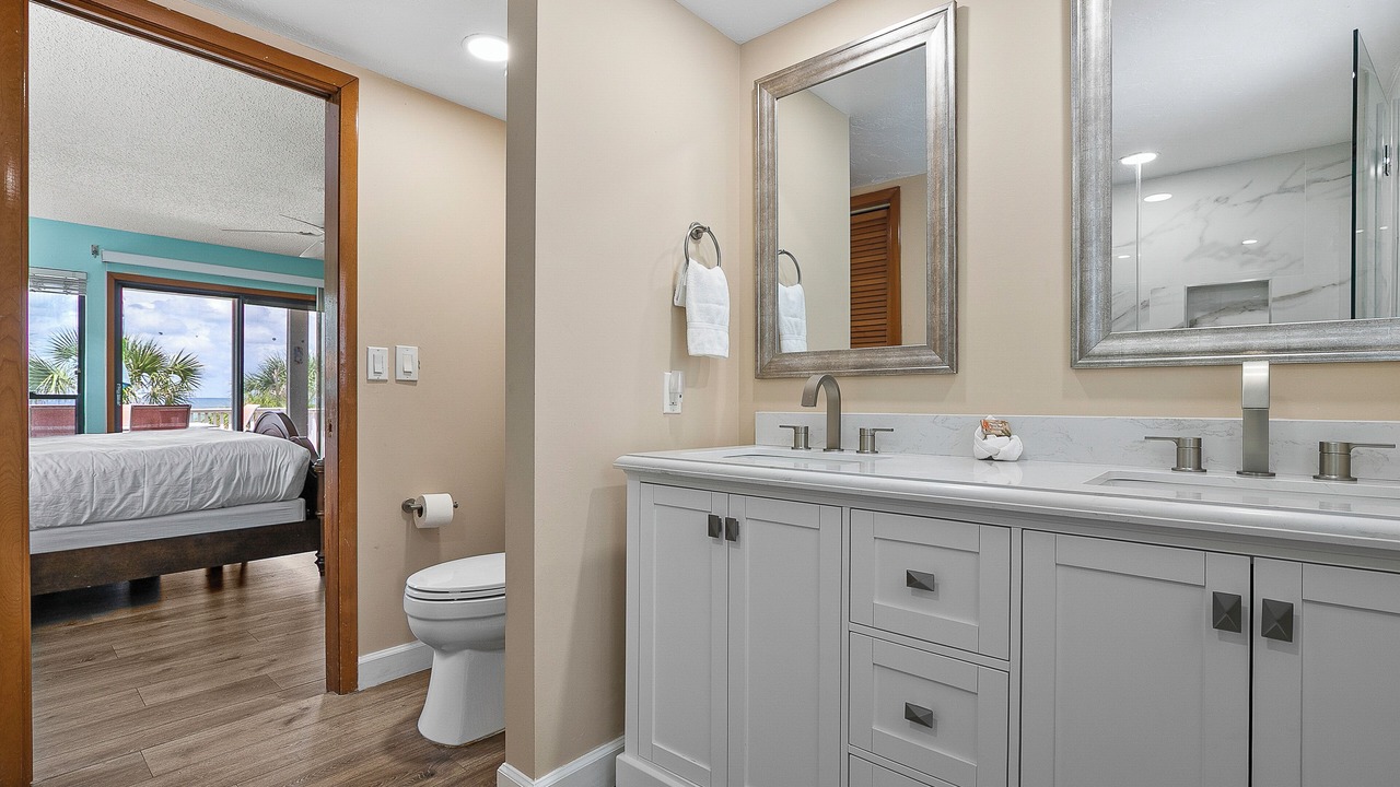 Photo of Bathroom in Holmes Beach