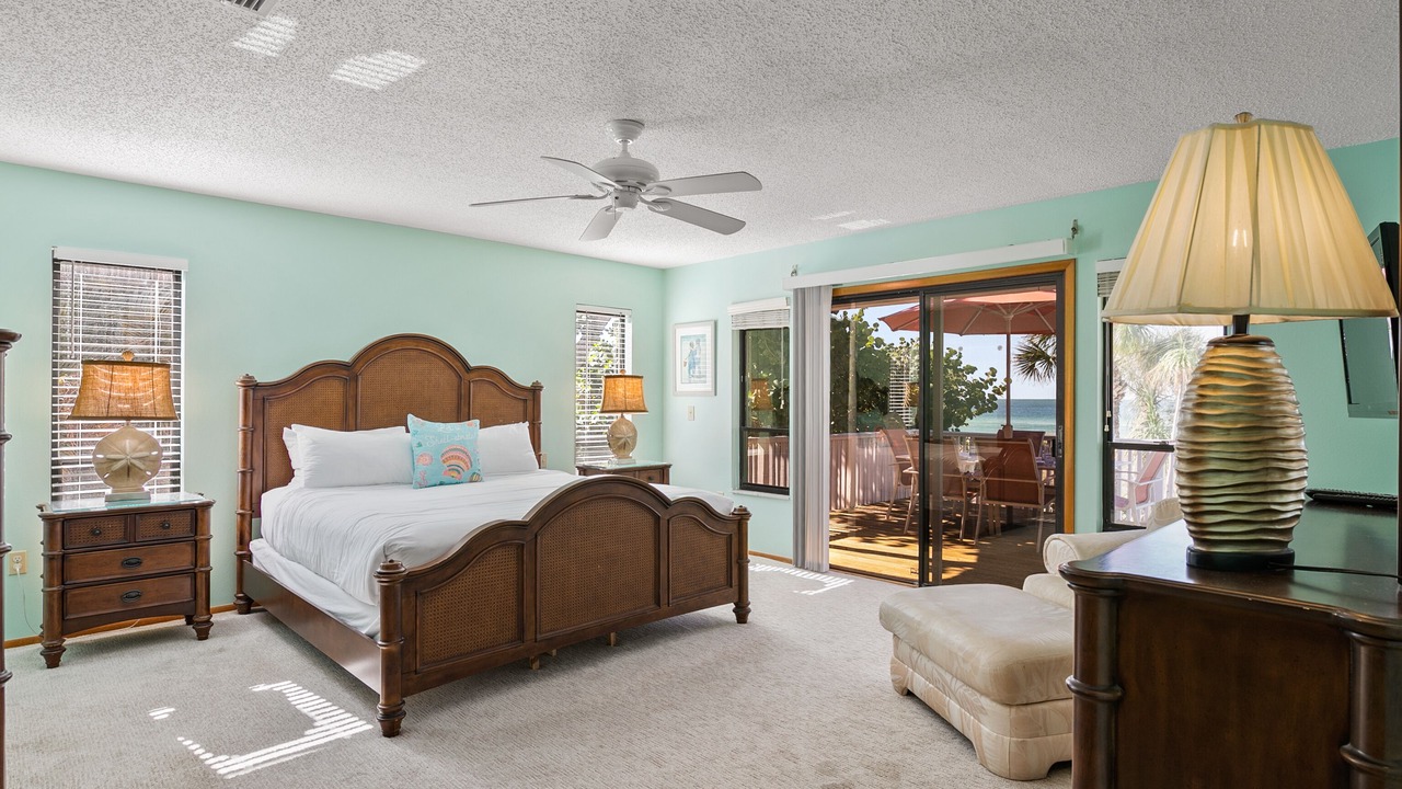 Photo of Bedroom in Holmes Beach