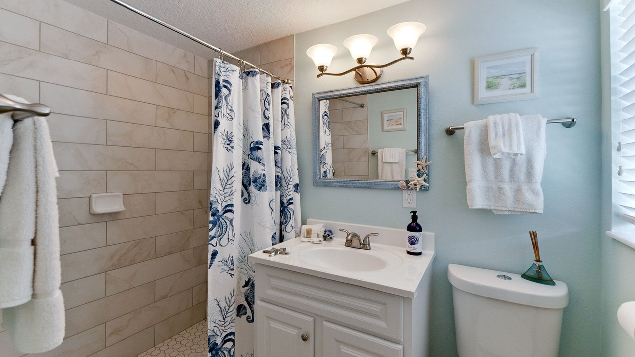 Photo of Bathroom in Holmes Beach