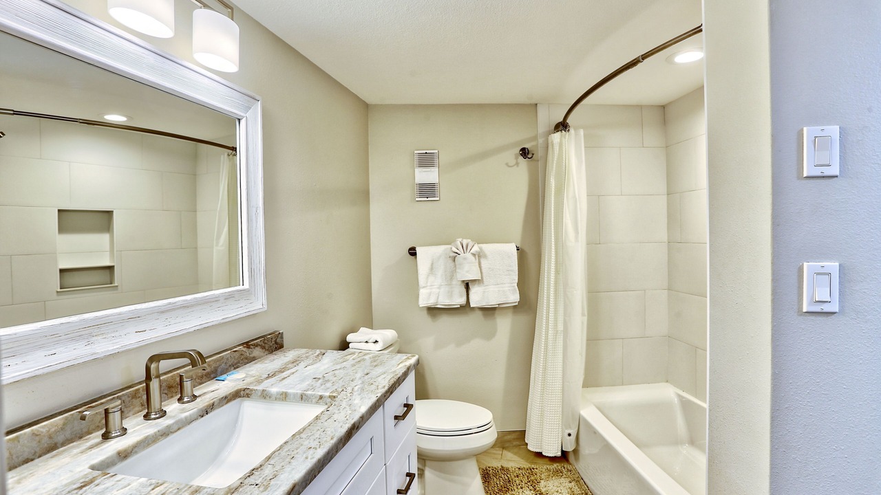 Photo of Bathroom in Sunset Beach