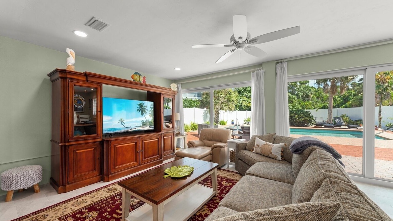 Photo of Livingroom in East Rocks