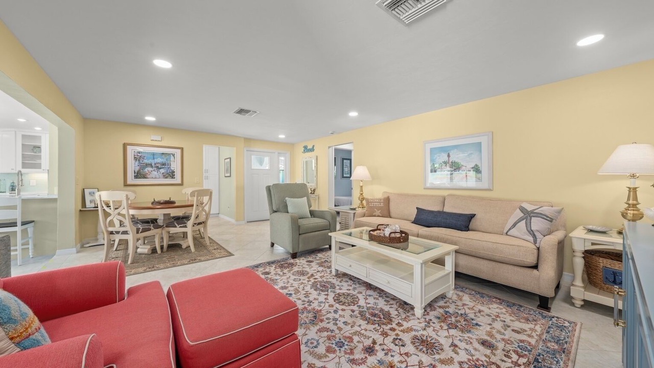 Photo of Livingroom in East Rocks
