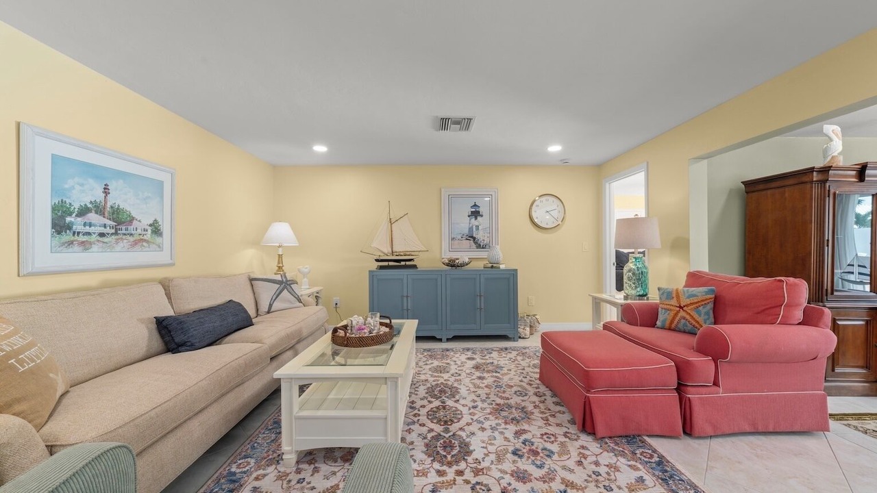 Photo of Livingroom in East Rocks