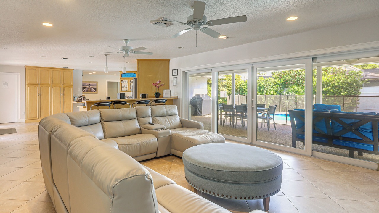Photo of Livingroom in Singer Island