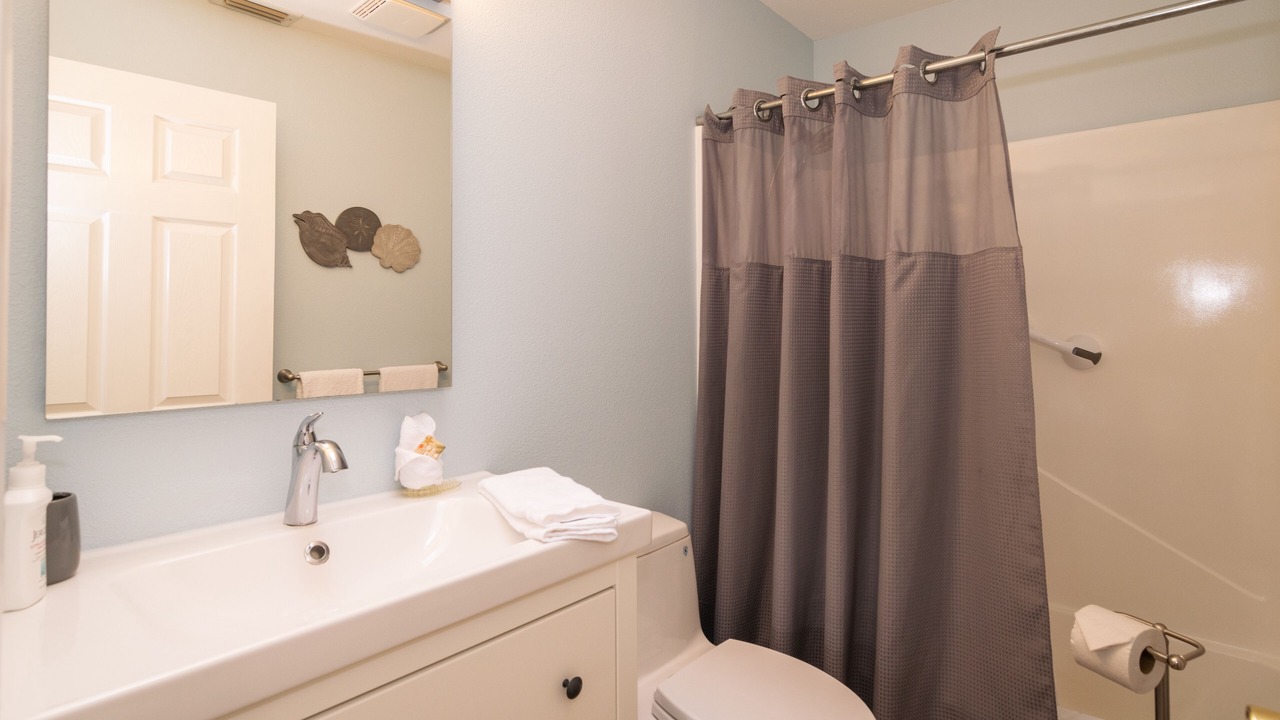 Photo of Bathroom in Holmes Beach