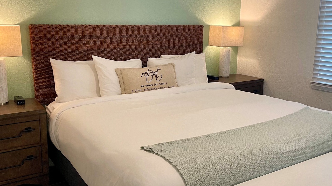 Photo of Bedroom in Treasure Island