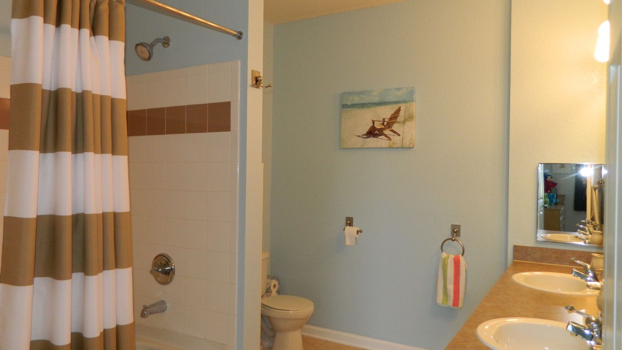 Photo of Bathroom in Loughman