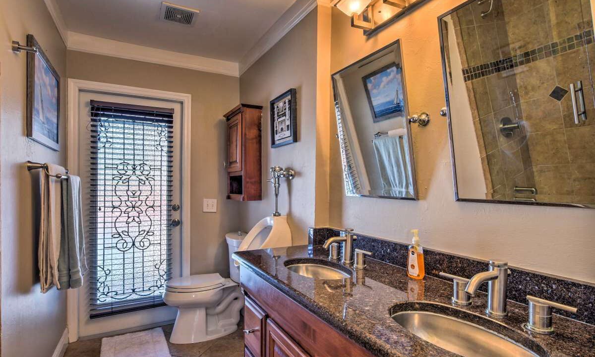 Photo of Bathroom in Bonita Shores
