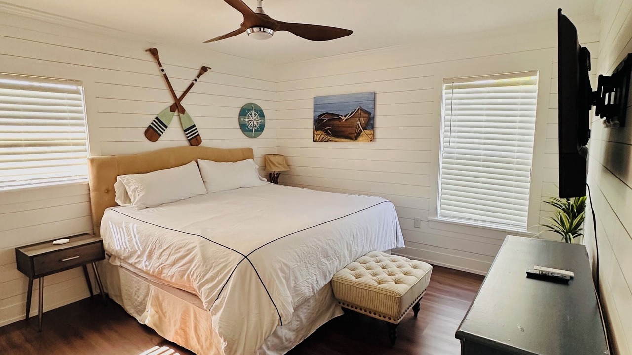 Photo of Bedroom in Bonita Shores
