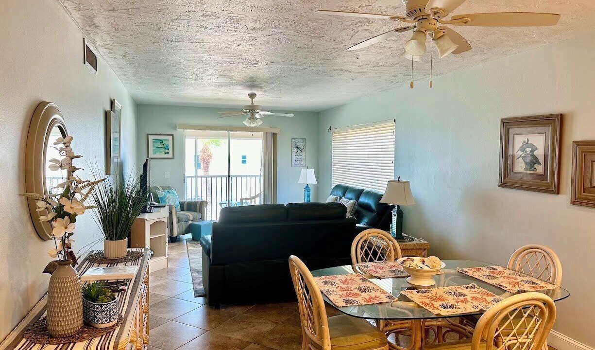 Photo of Livingroom in Ilexhurst