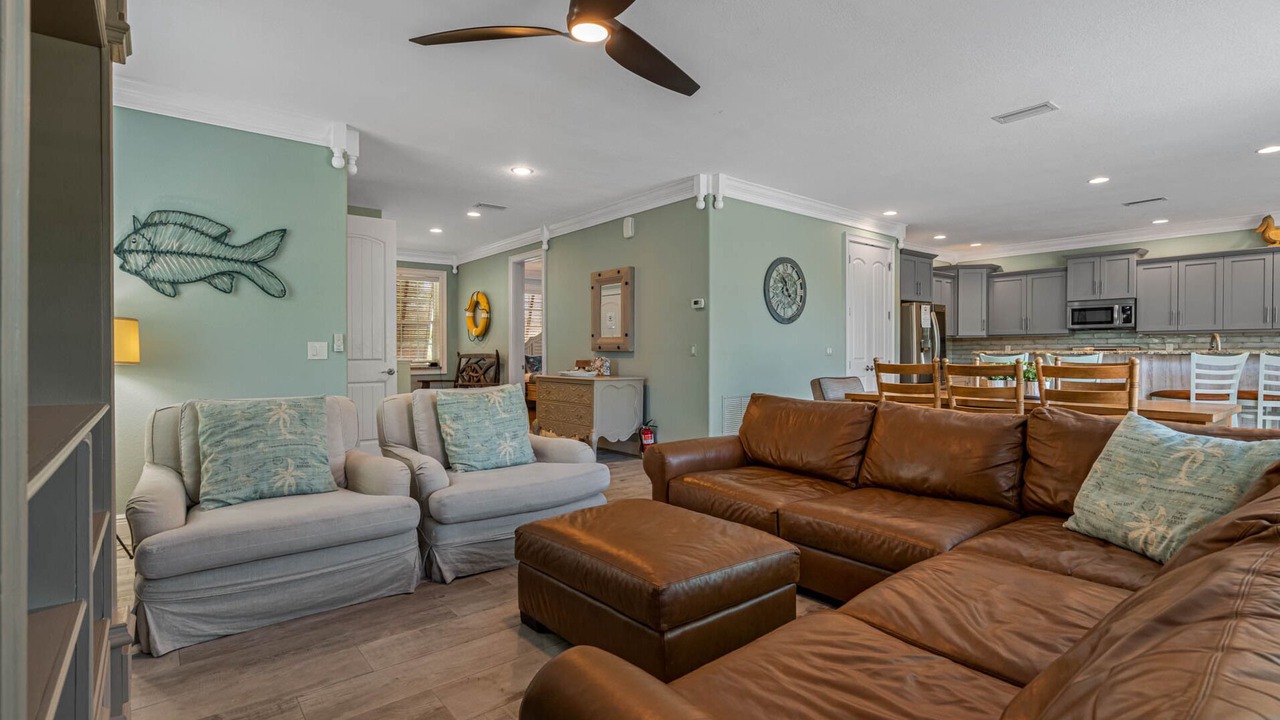 Photo of Livingroom in Holmes Beach