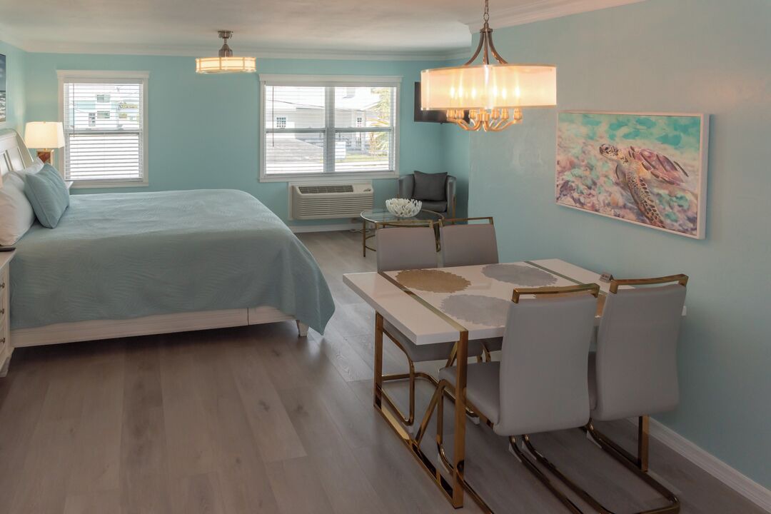 Photo of Livingroom in Mid Island