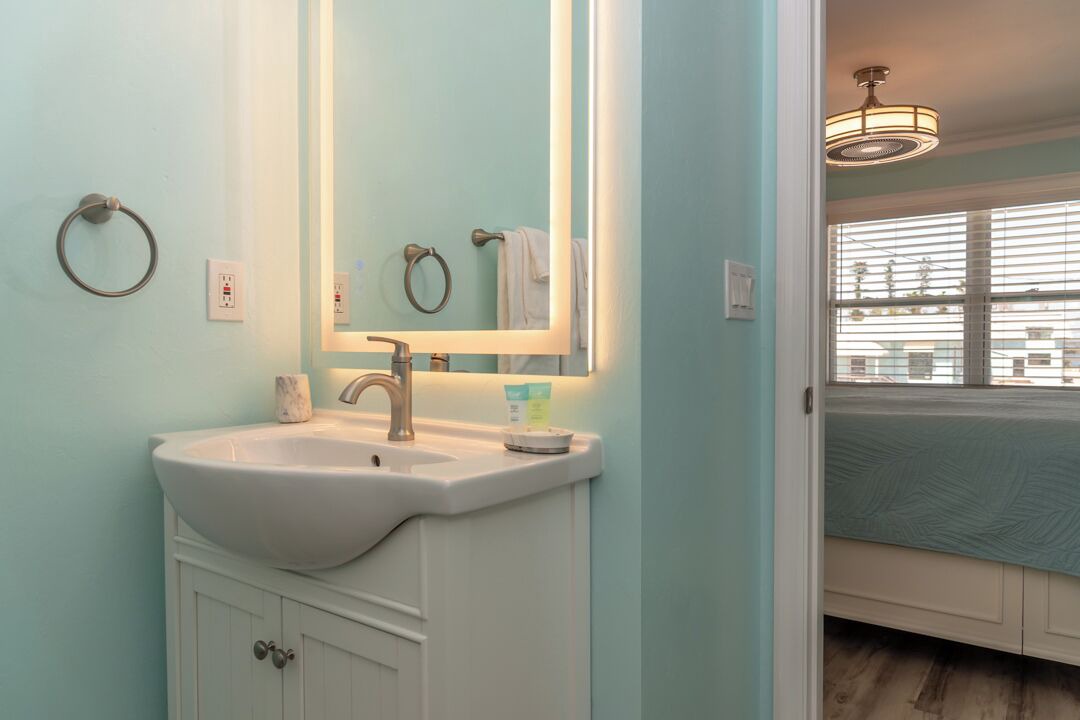 Photo of Bathroom in Mid Island