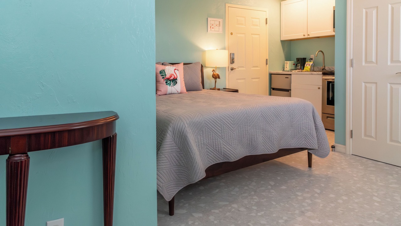 Photo of Bedroom in Mid Island