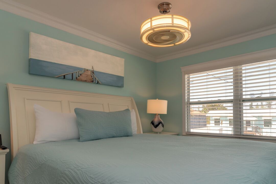 Photo of Bedroom in Mid Island
