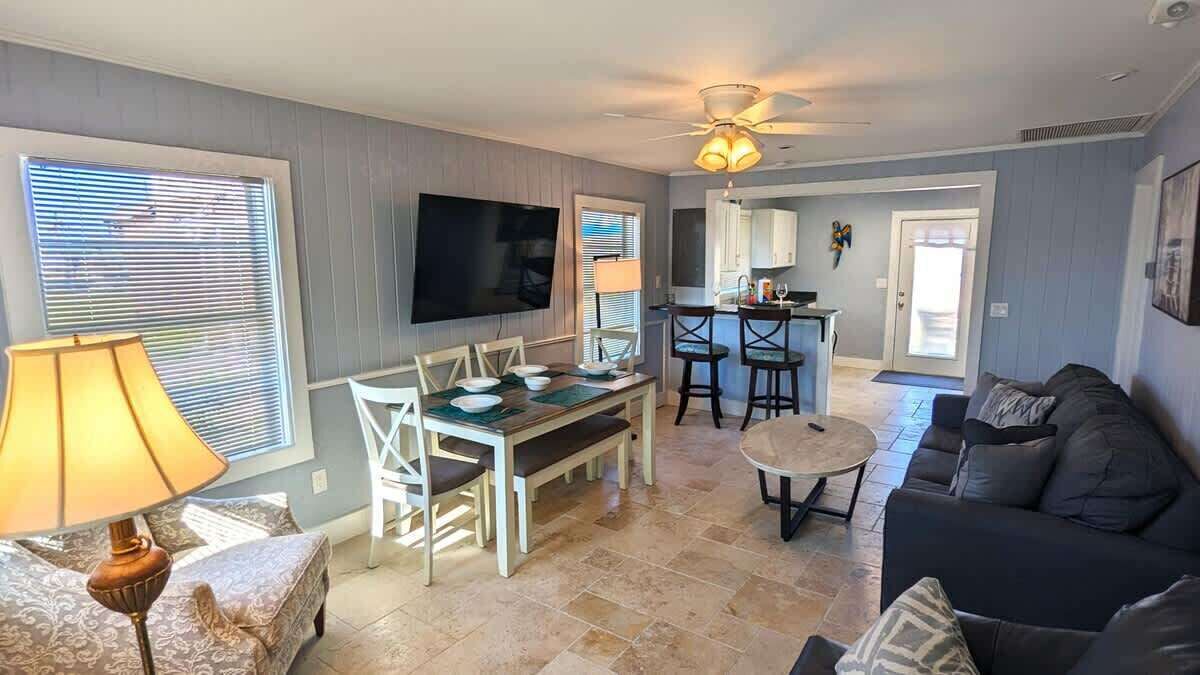 Photo of Livingroom in Fort Myers Beach