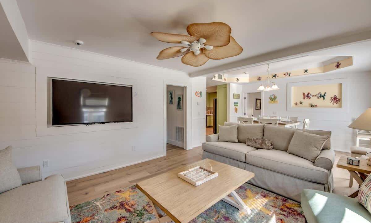 Photo of Livingroom in Fort Myers Beach