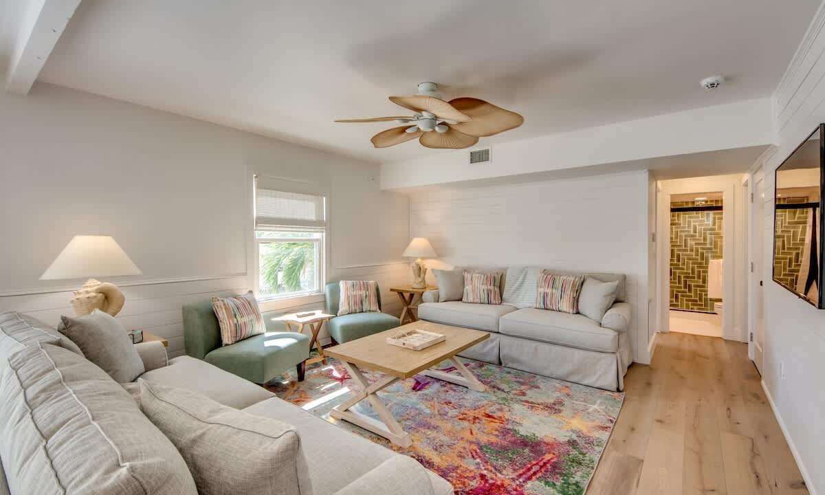 Photo of Livingroom in Fort Myers Beach