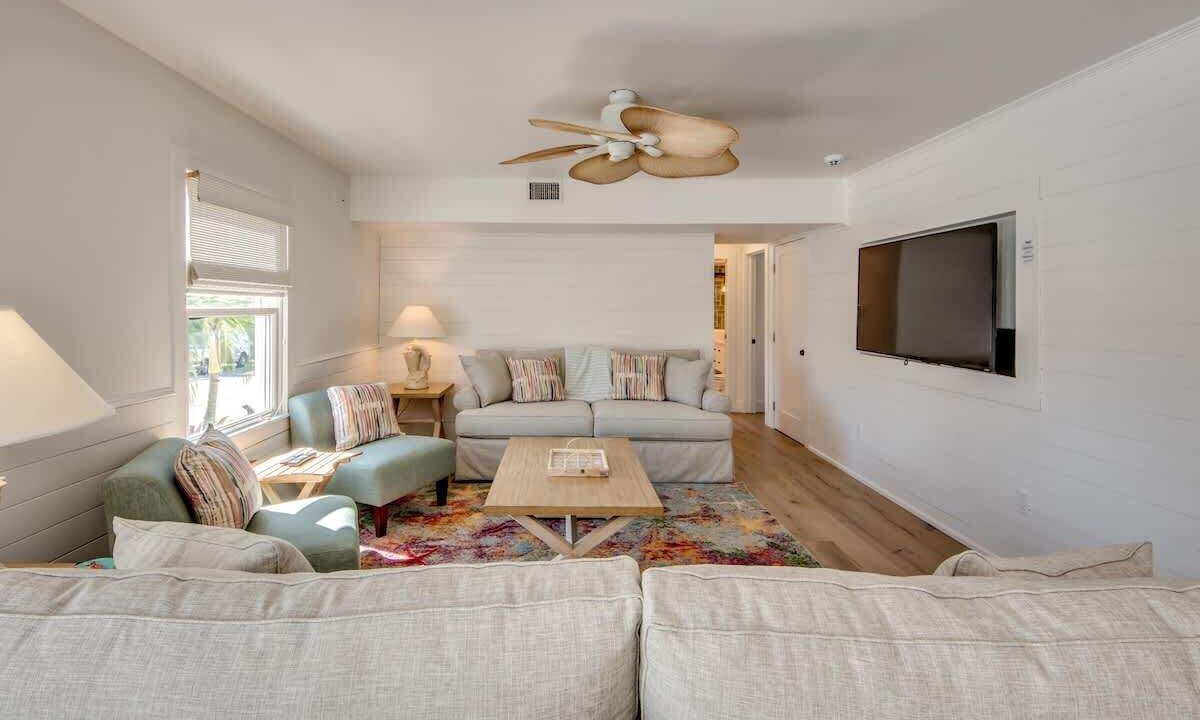 Photo of Livingroom in Fort Myers Beach