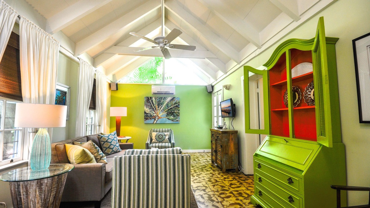 Photo of Livingroom in Historic Seaport