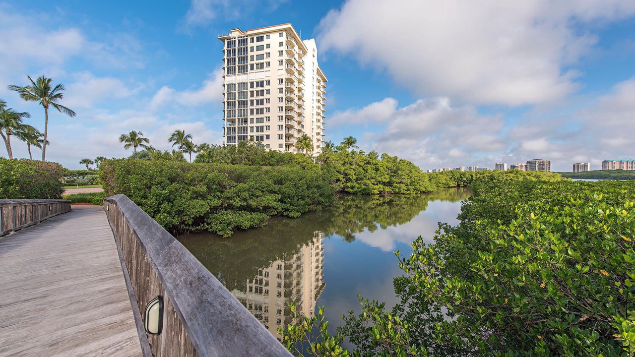 Photo of Outdoor in Park Shore