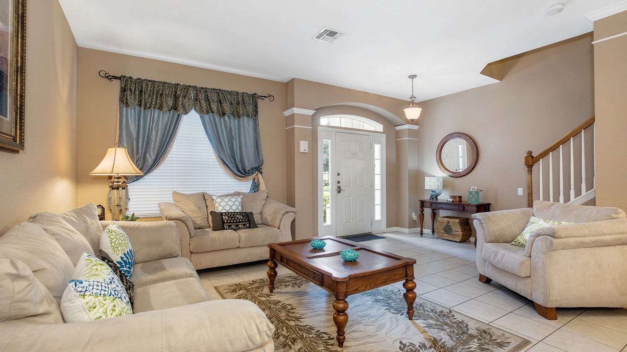 Photo of Livingroom in Windsor Hills