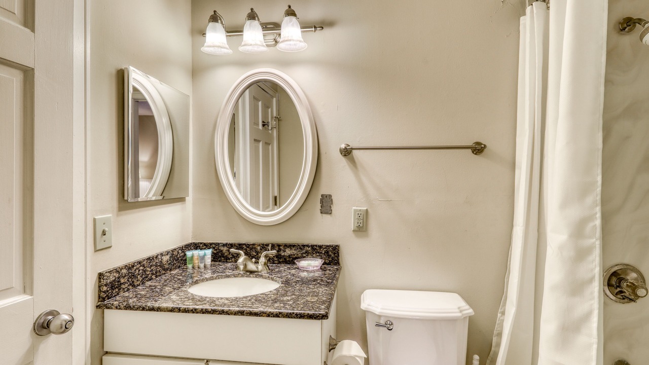 Photo of Bathroom in Kiawah Island