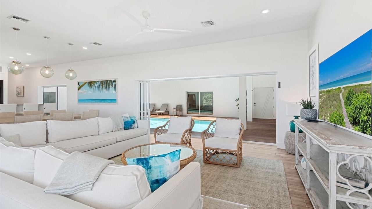 Photo of Livingroom in Captiva