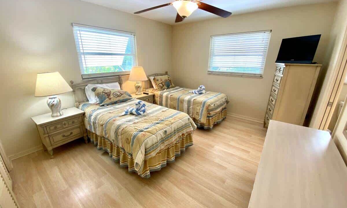 Photo of Bedroom in Mid Island