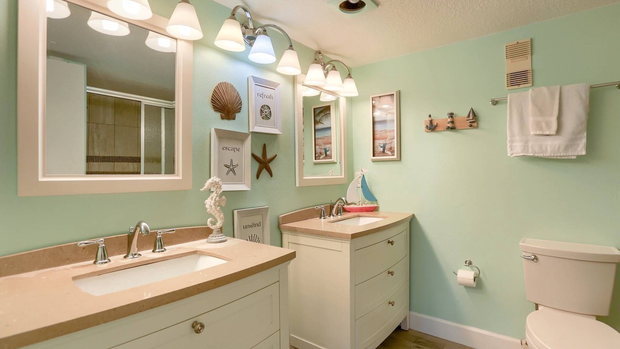 Photo of Bathroom in Indian Shores