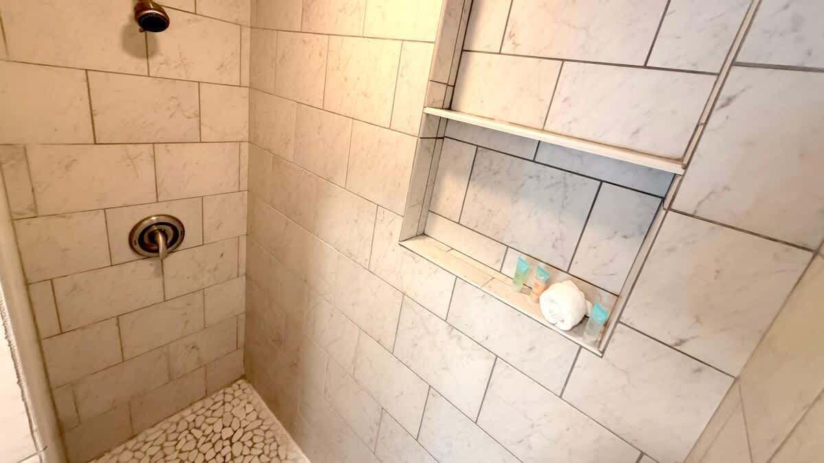 Photo of Bathroom in Hills T P