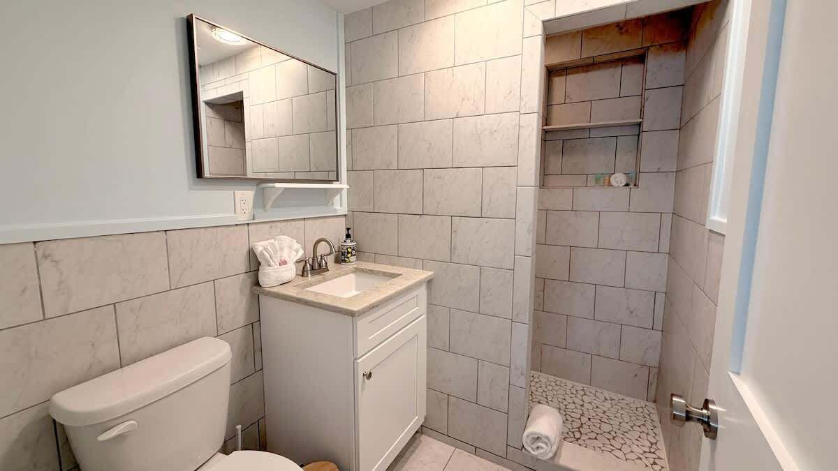 Photo of Bathroom in Hills T P