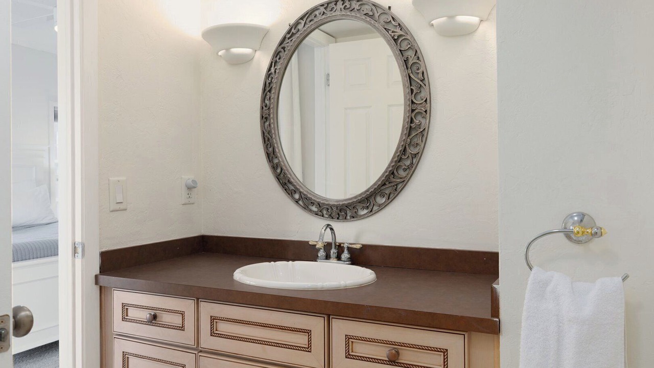 Photo of Bathroom in Treasure Island