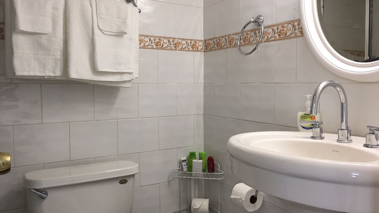 Photo of Bathroom in Cutler Bay