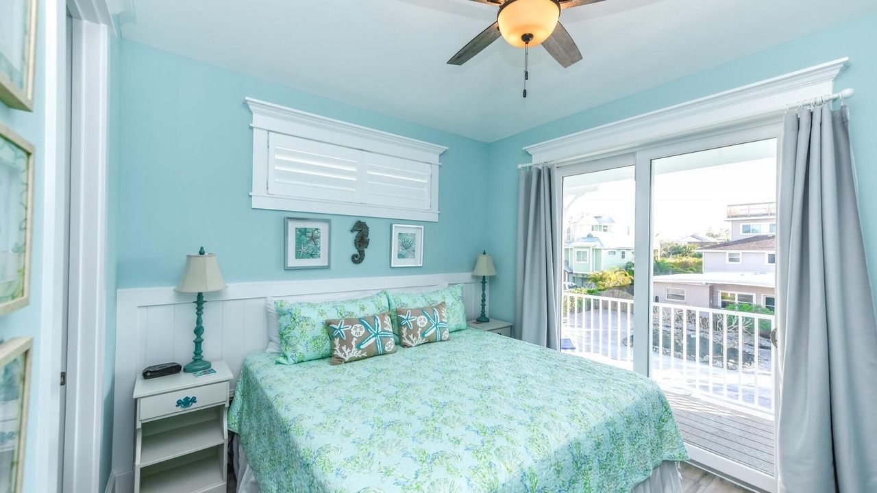 Photo of Bedroom in Holmes Beach