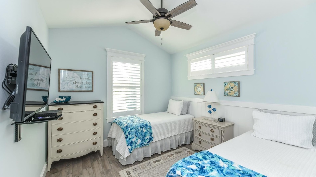 Photo of Bedroom in Holmes Beach
