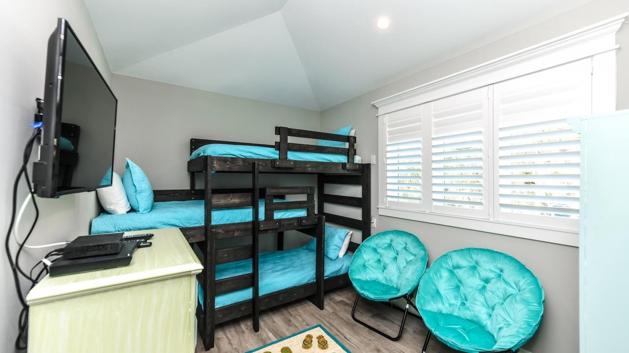 Photo of Bedroom in Holmes Beach