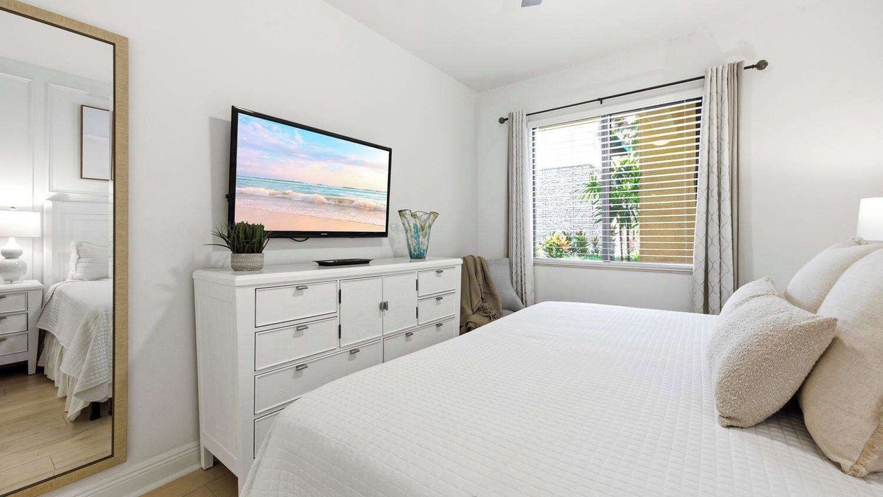 Photo of Bedroom in Royal Harbor
