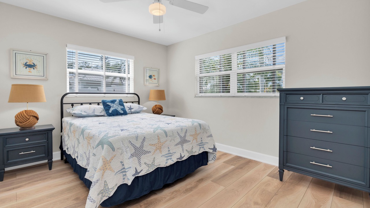 Photo of Bedroom in Shore Acres