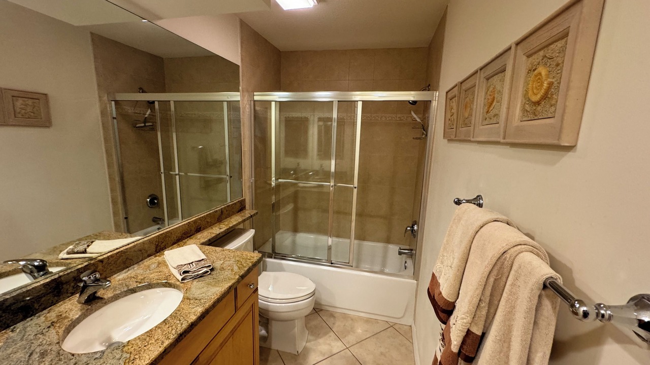 Photo of Bathroom in Imperial Golf Estates