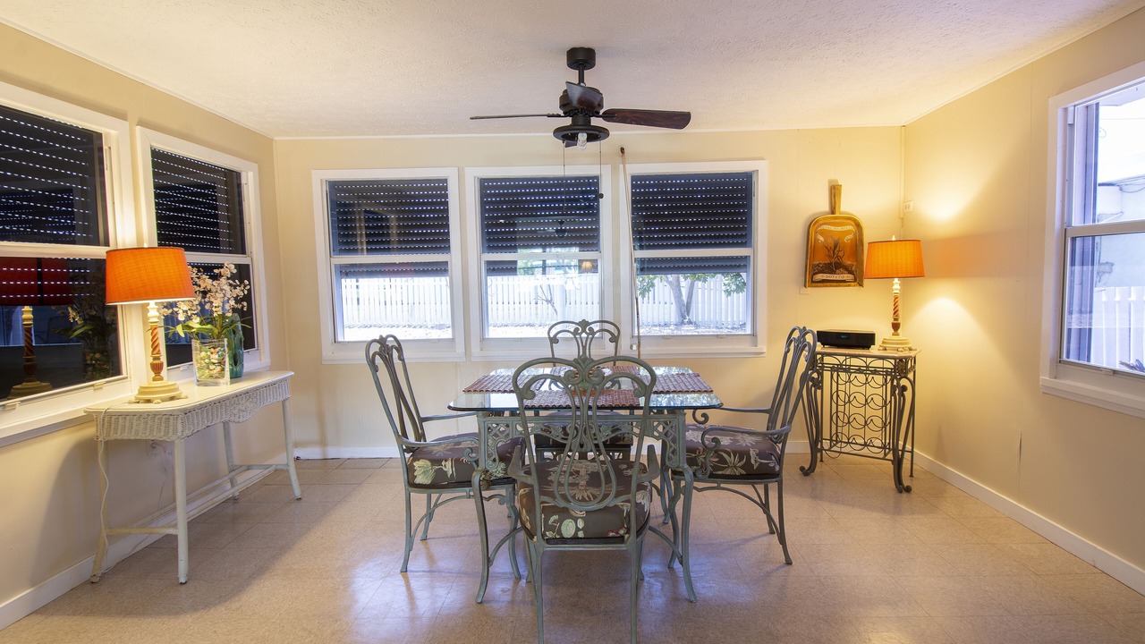 Photo of Livingroom in Jensen Beach