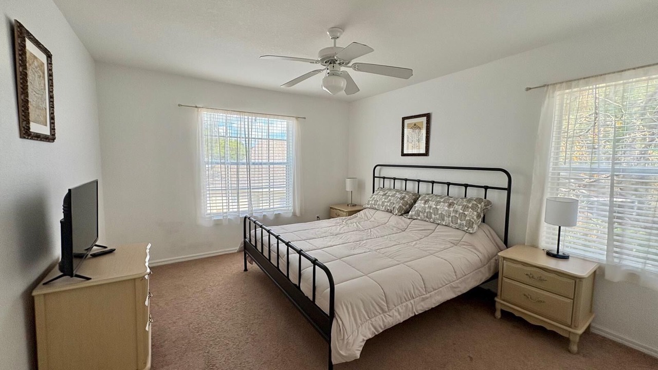 Photo of Bedroom in Pinewood Country Estates